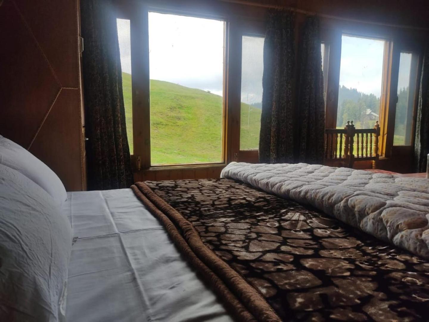 Roseland Cottage , Gulmarg Exterior foto