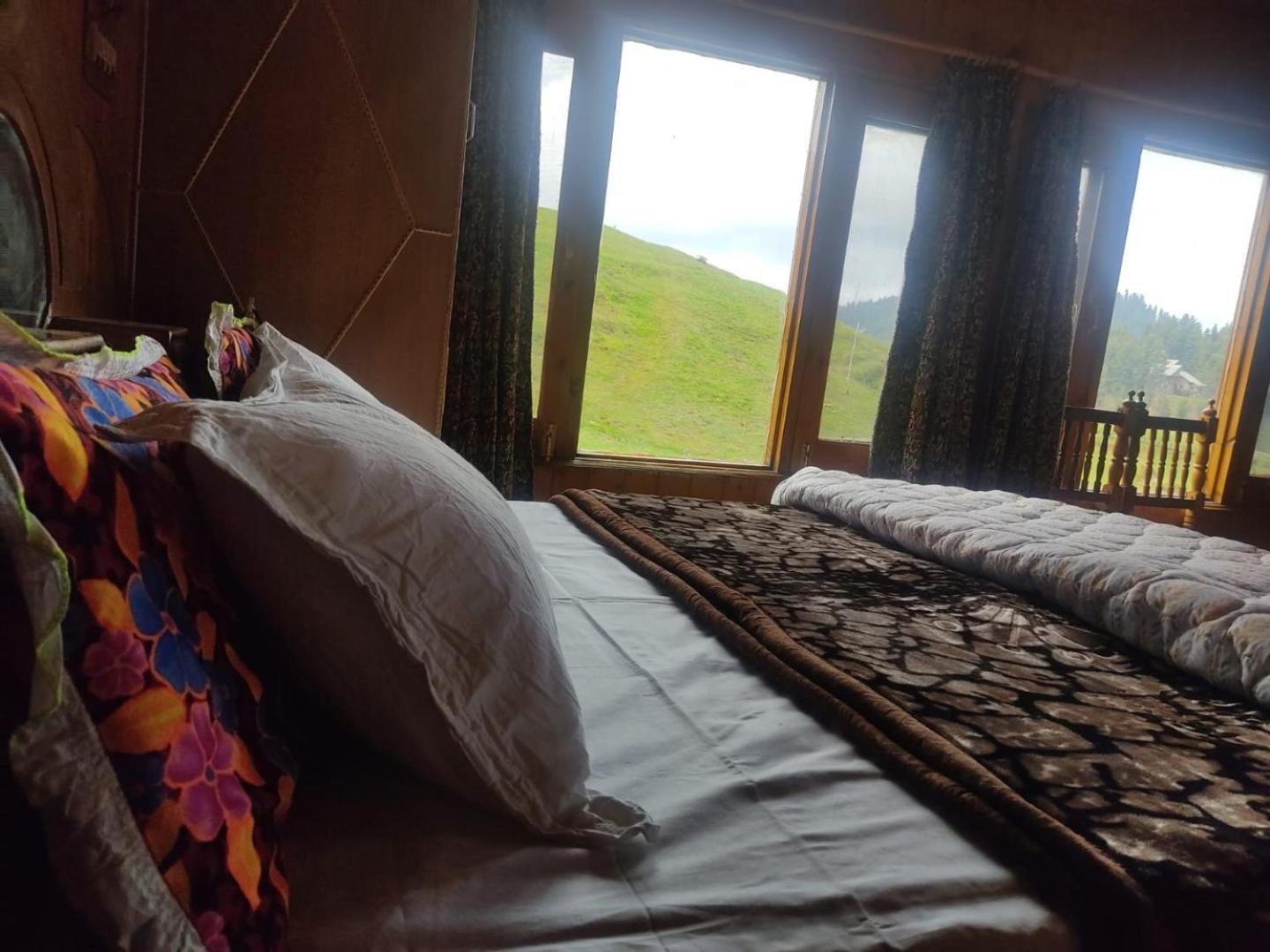 Roseland Cottage , Gulmarg Exterior foto