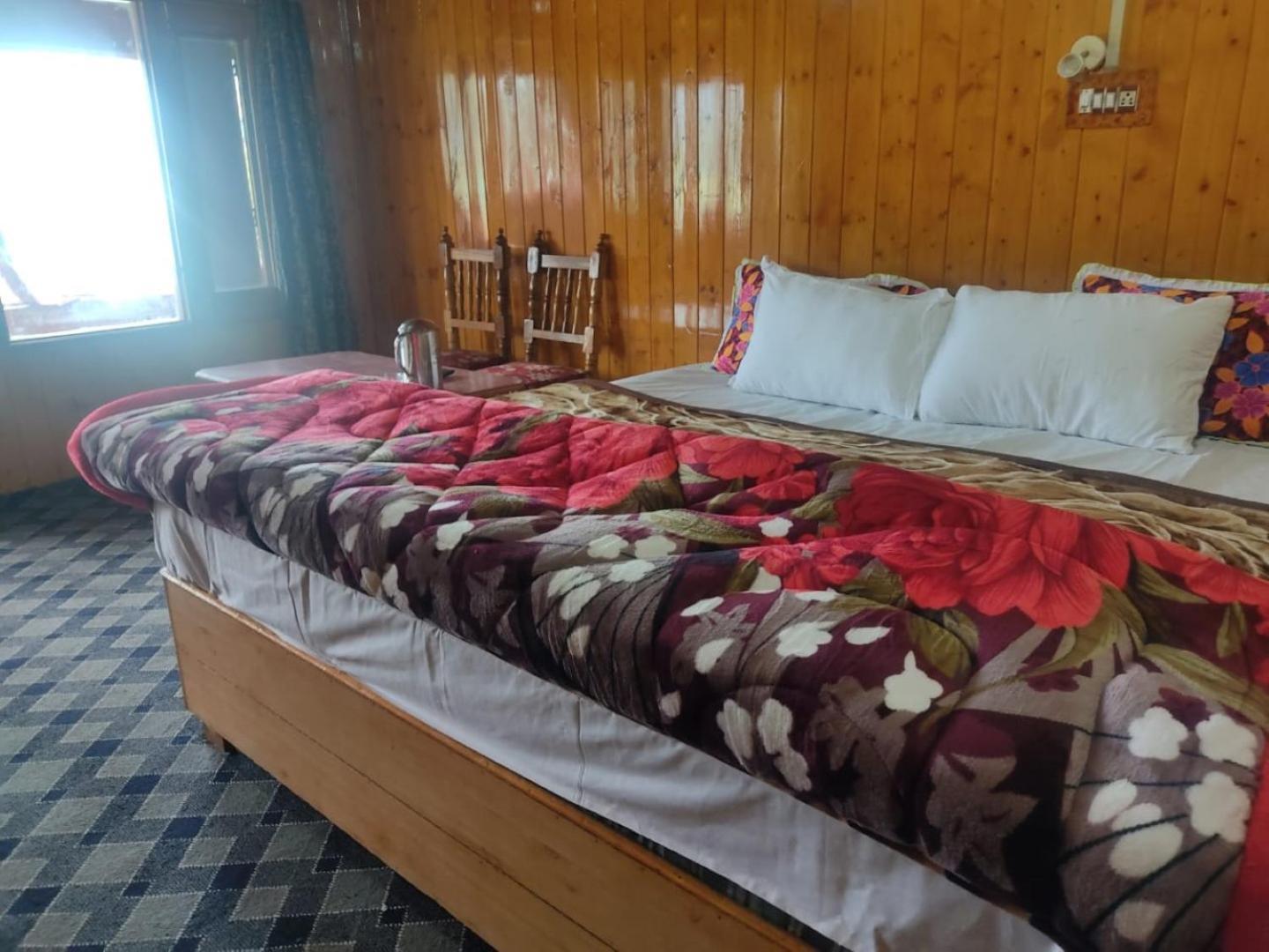 Roseland Cottage , Gulmarg Exterior foto