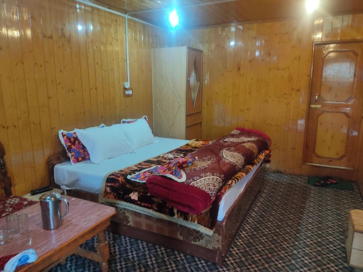Roseland Cottage , Gulmarg Exterior foto